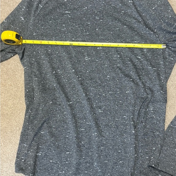 Men's size Large Dri-fit shirt  for running or sports - Picture 6 of 6